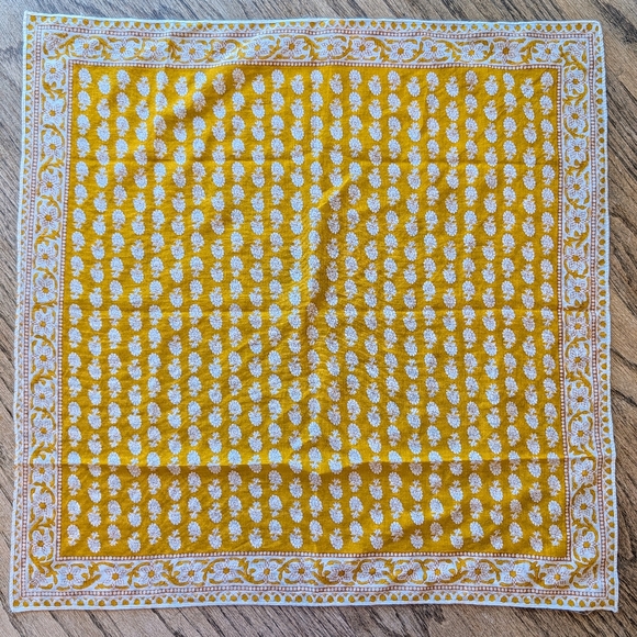 Madewell Accessories - Madewell Yellow and White Printed Cotton Scarf